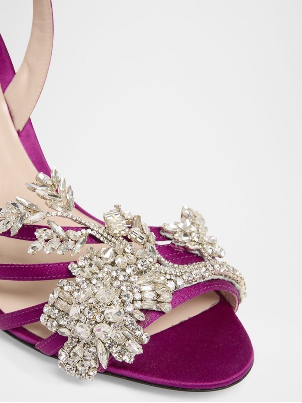 Valentino Garavani Ladycrush Strass Flower Ankle-Strap Sandals - Picture 3 of 4